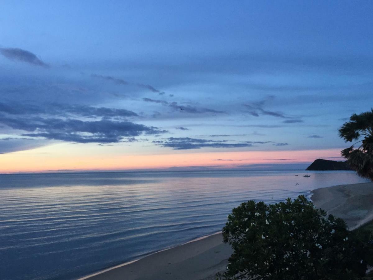 Huaplee Lazy Beach Pran Buri Bagian luar foto